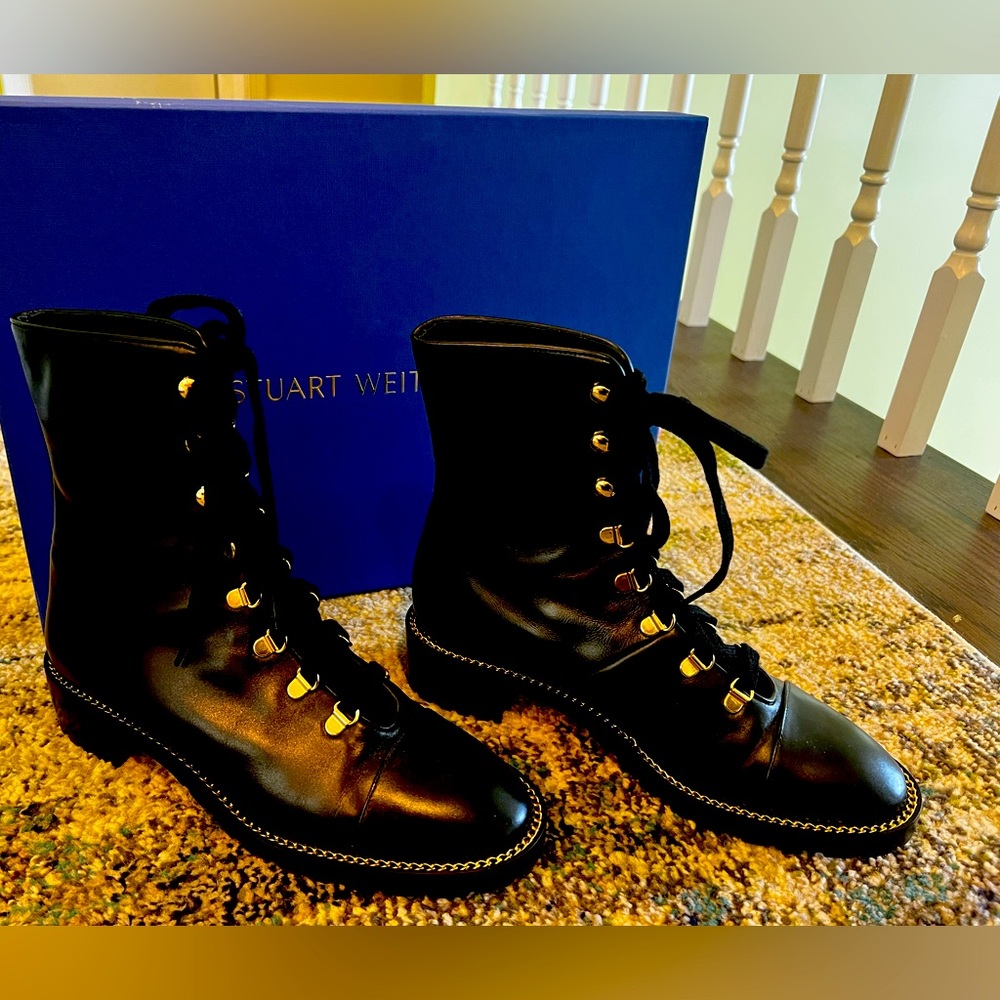 Stuart Weitzman Kolbie Chain Boots